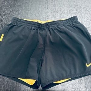 Nike Live Strong Athletic Shorts Compression Black Yellow Medium